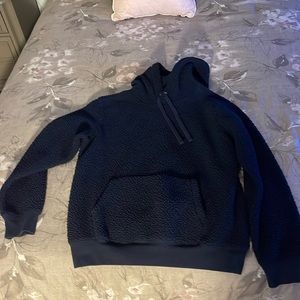 Gap in a fuzzy material in a size small